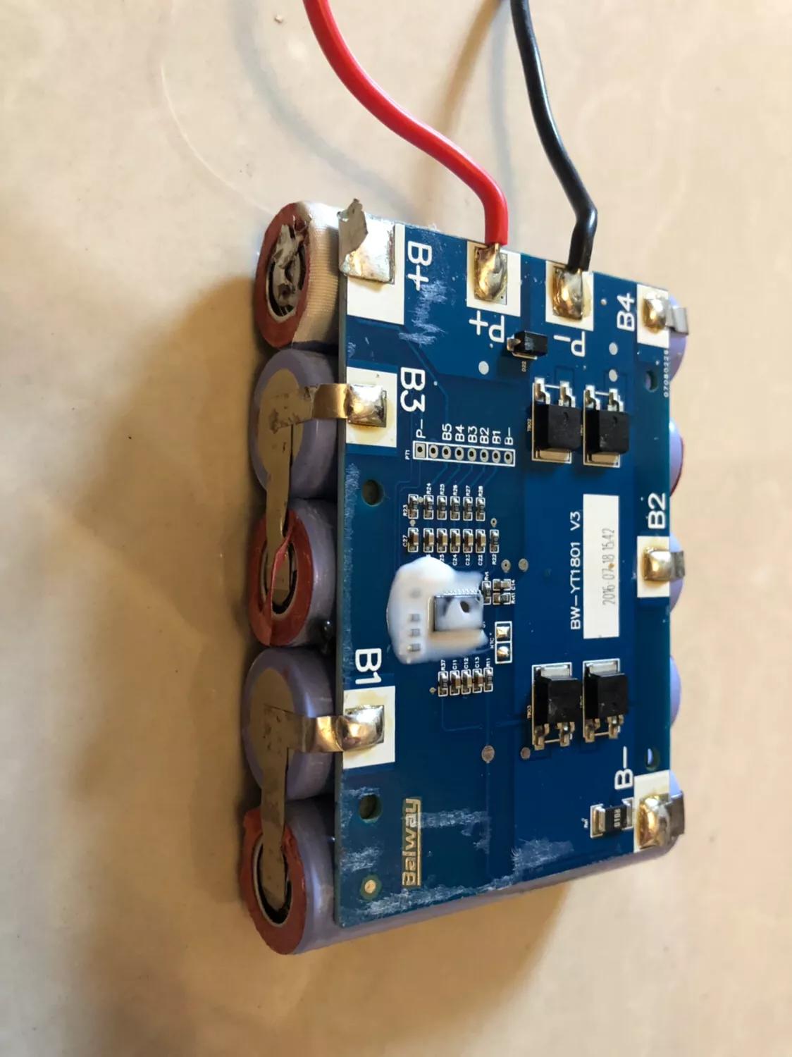 怎样更换吸尘器电池,莱克吸尘器怎么更换电池