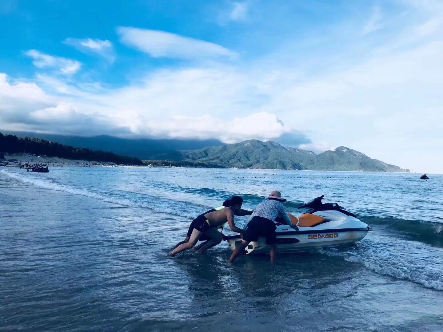 广东必去的沙滩旅游景点,广东十个露营的海岛