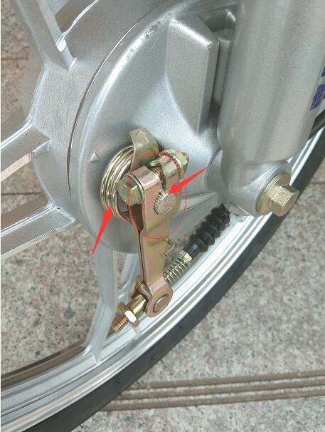 鼓刹盘生锈是怎么回事,刹车凸轮轴锈蚀怎么拆