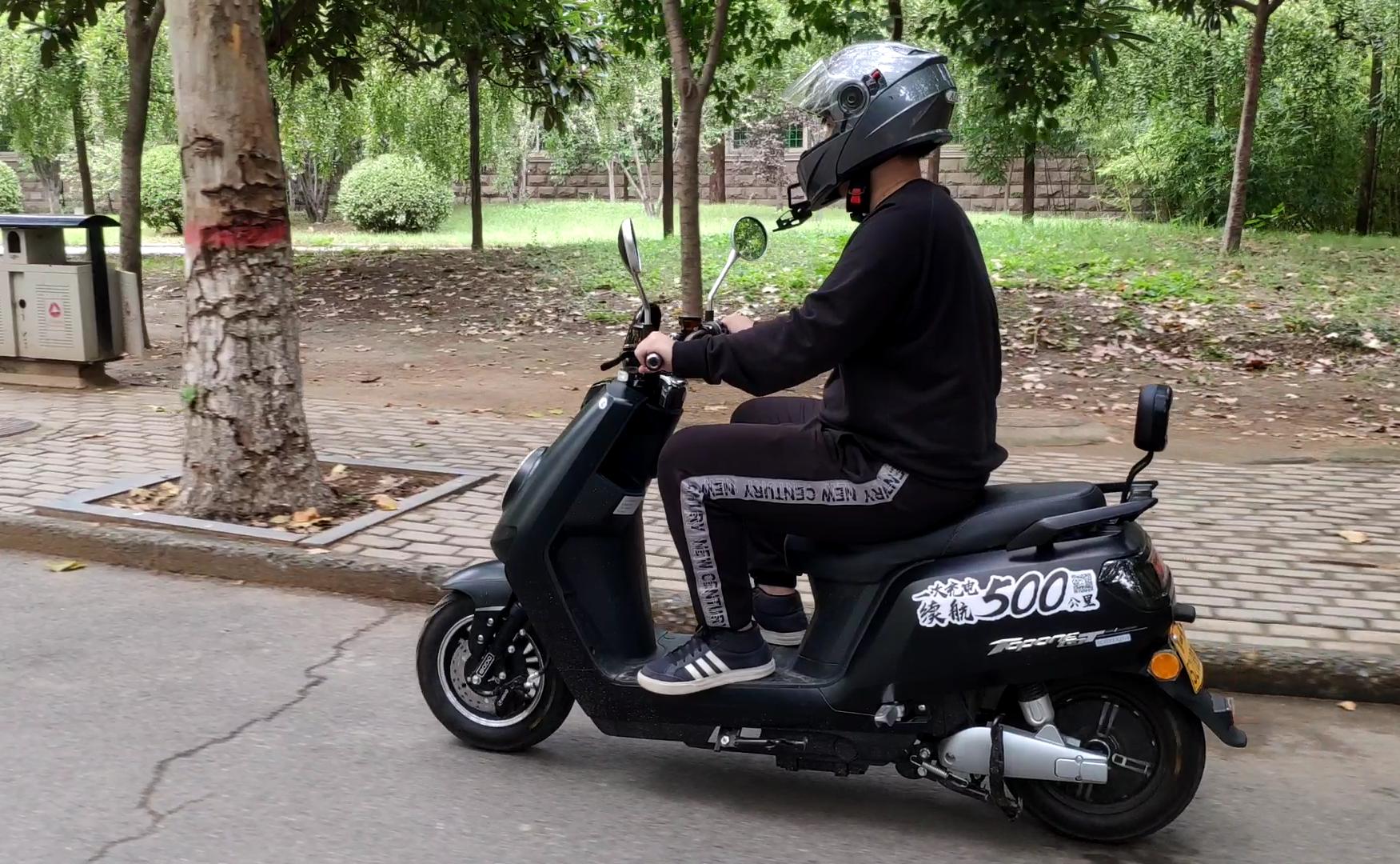 宝岛电动车优缺点,国产踏板电动车试驾视频