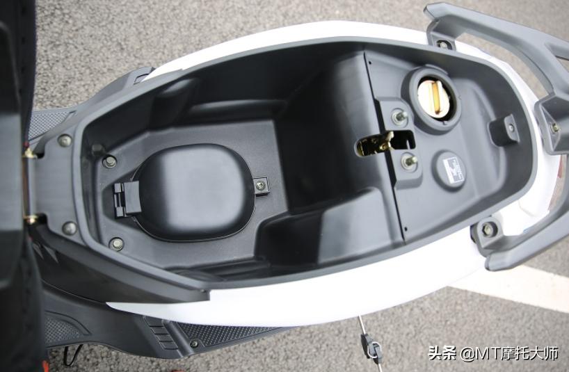 国产摩托车力帆宗申隆鑫价格,宗申mo爽价格