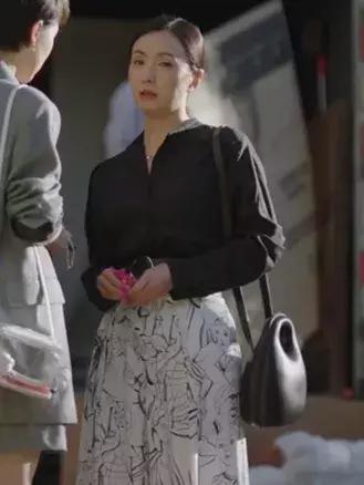 小欢喜王一笛衣品,小欢喜三位妈妈着装