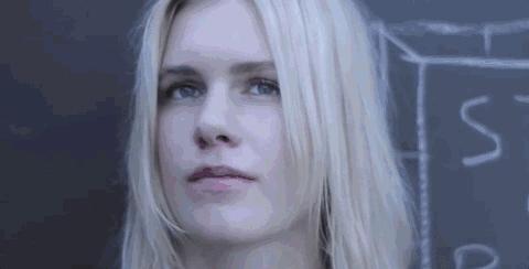 这把小黑伞3折卖89元一把，却有施华洛世奇水晶伞扣，太嚣张了吧