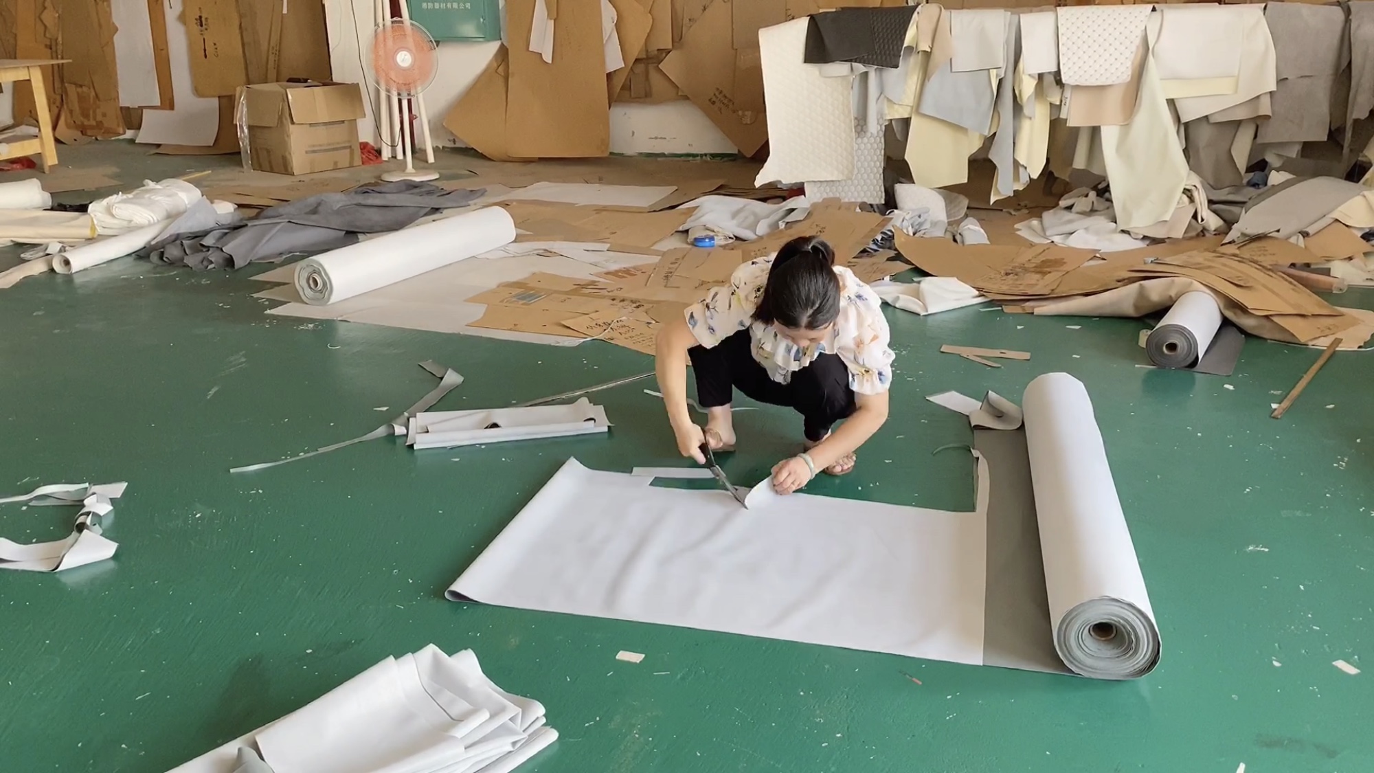 家具生产基地在哪里,现场实拍工厂