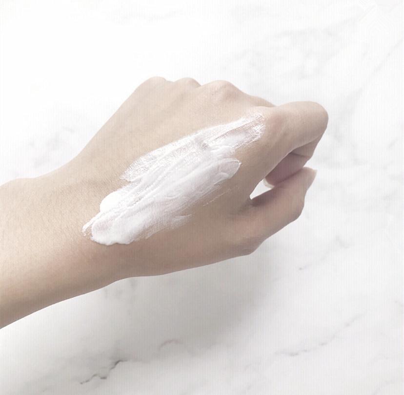 unny防晒霜和蜜丝婷防晒霜哪个好,香蒲丽防晒霜和ahc防晒霜哪个更好