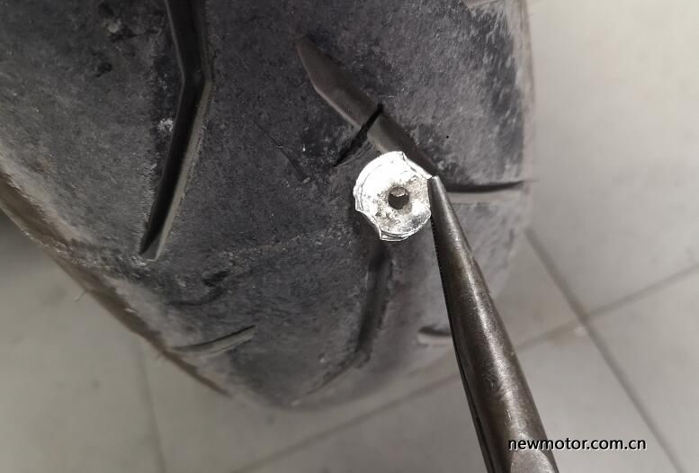 速腾更换轮胎关注事项,机动车轮胎更换关注事项