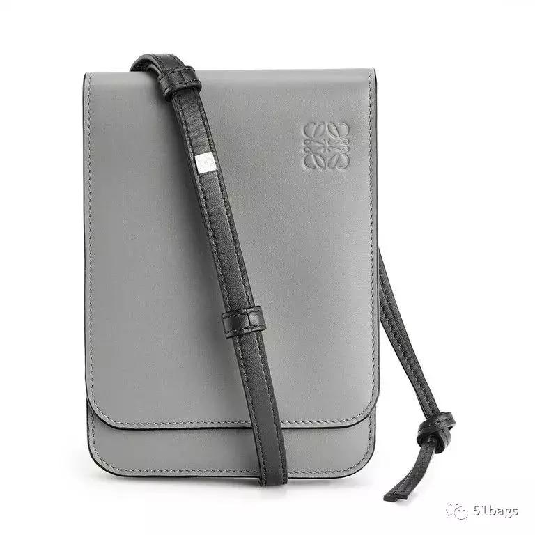 大象灰和奶昔白的包包哪种好,2024年值得购买的大象灰lv包包