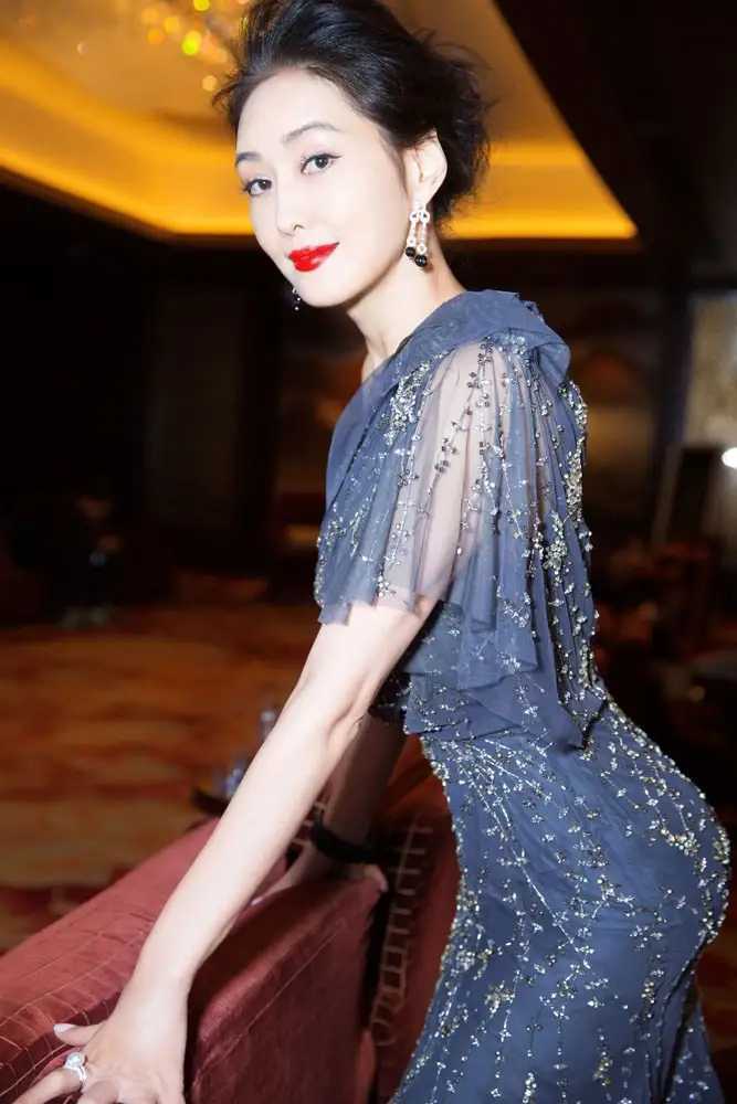 孟广美气质有多强,孟广美迷人照片