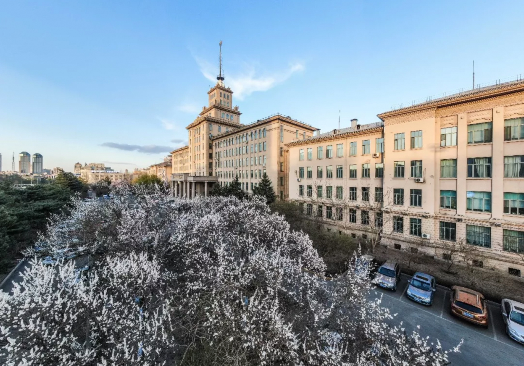 三个校区的西安学校,三个校区的广东大学