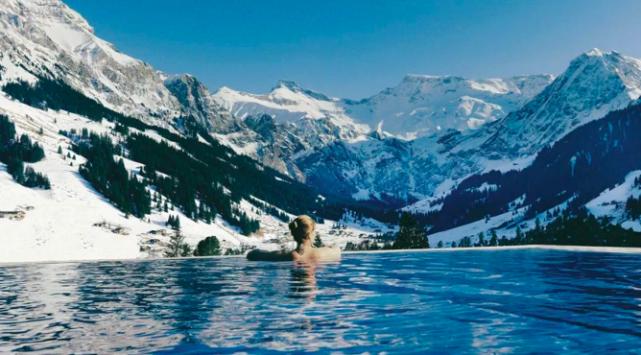 15处惊人泳池为世界点睛