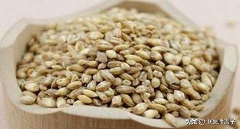 宝宝每次睡着背后都汗湿,小孩汗多睡觉头发都是湿的