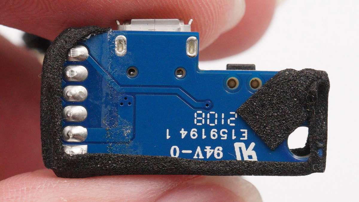 “唱吧K歌宝，头大就是好”，小巨蛋家庭KTVP6拆解报告