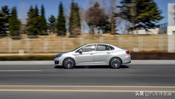 目前最值得买的2手车10多万,8千块钱的车二手