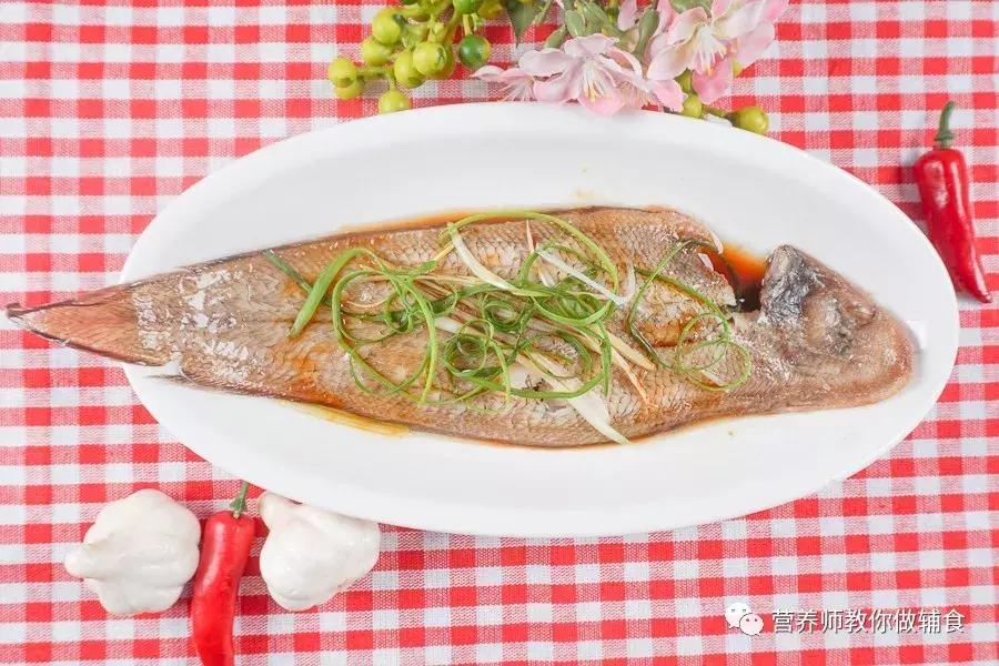 大部分人给宝宝吃的却是假货，这种鱼肉嫩无刺，益智补脑