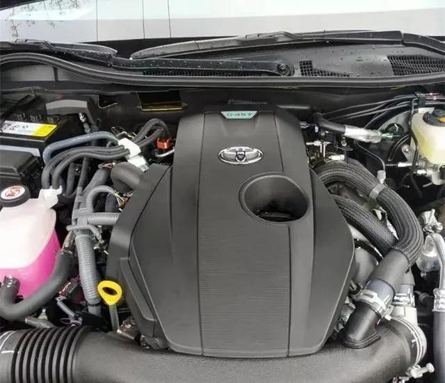 为什么丰田皇冠销量一代不如一代,丰田皇冠质量怎么样