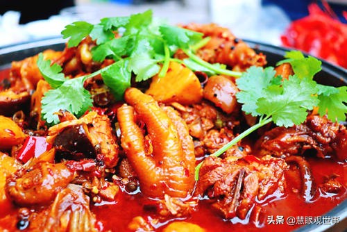 《侯卫东*场官**笔记》和《侯海洋基层风云》中的烧鸡公