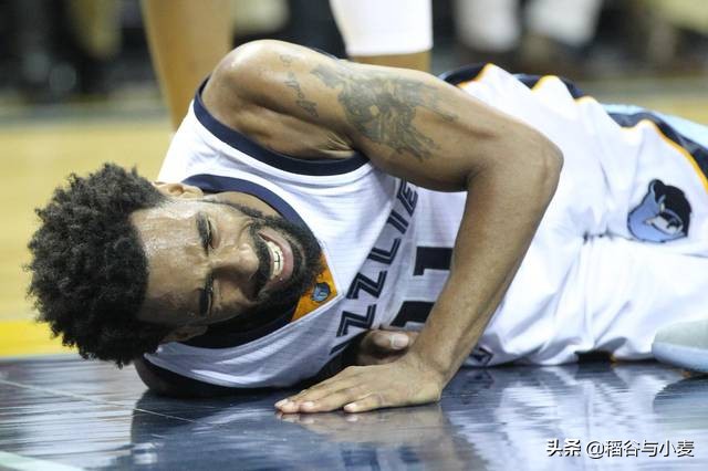 有些不可思议？现役NBA第一地板流才是真正的枸杞哥