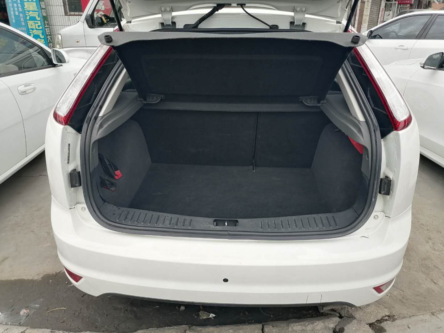 经典福克斯两厢爆改,胖哥试车20款福克斯