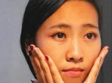 用艾灸凳艾灸的好处,女人每天坚持艾灸脚心好处