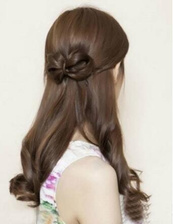 如何扎蝴蝶结头发教程,怎么扎蝴蝶结头发最简单