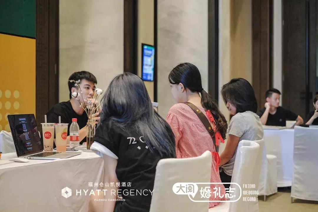 从万元婚纱照到10万婚宴，为什么全福州备婚的人都来参加喜事会