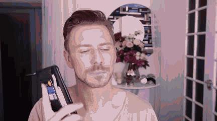 手残*党**升级高手，再也不担心打电话时粉底老蹭手机屏上了