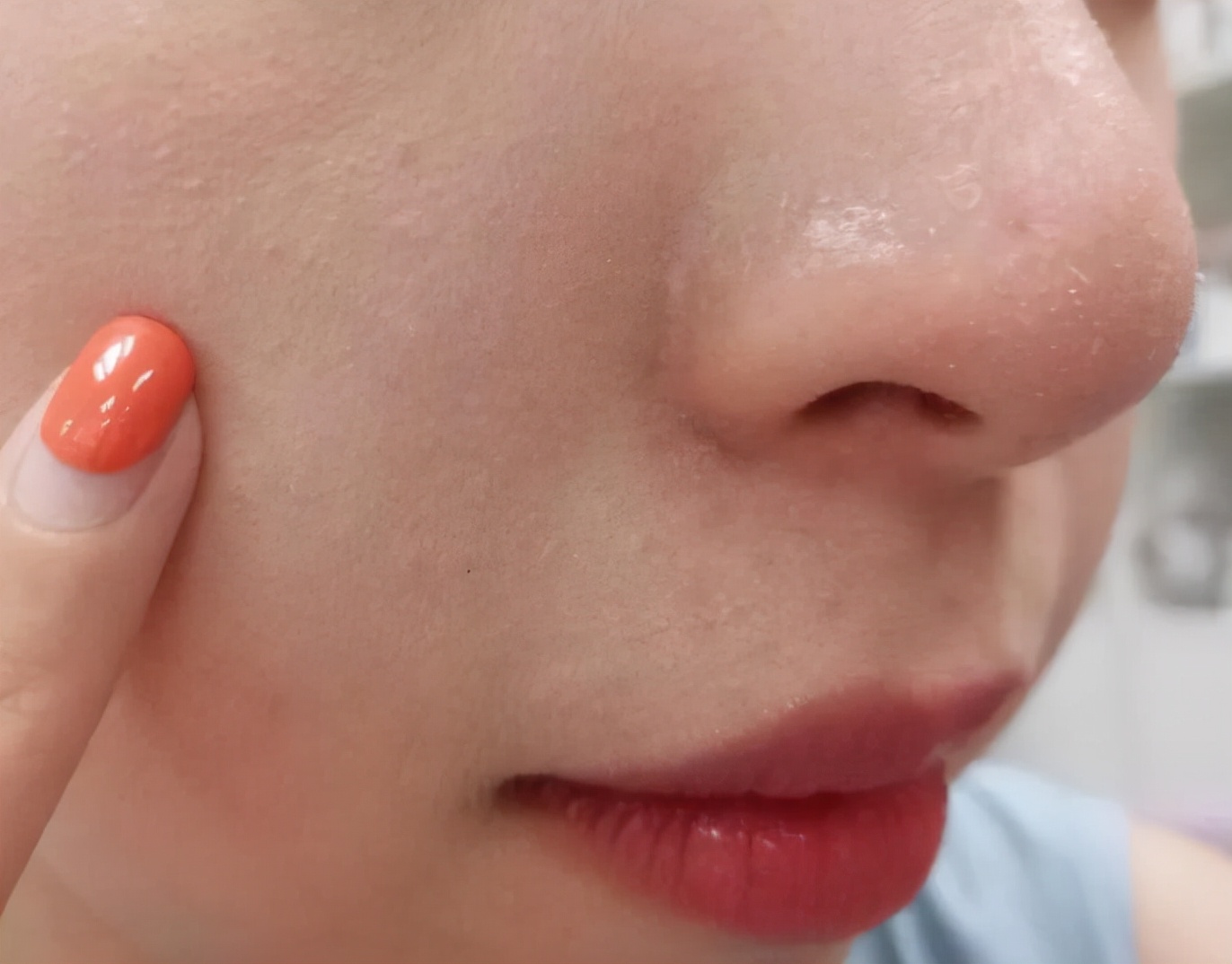 上妆卡粉浮粉怎么办,上妆就斑驳浮粉怎么办