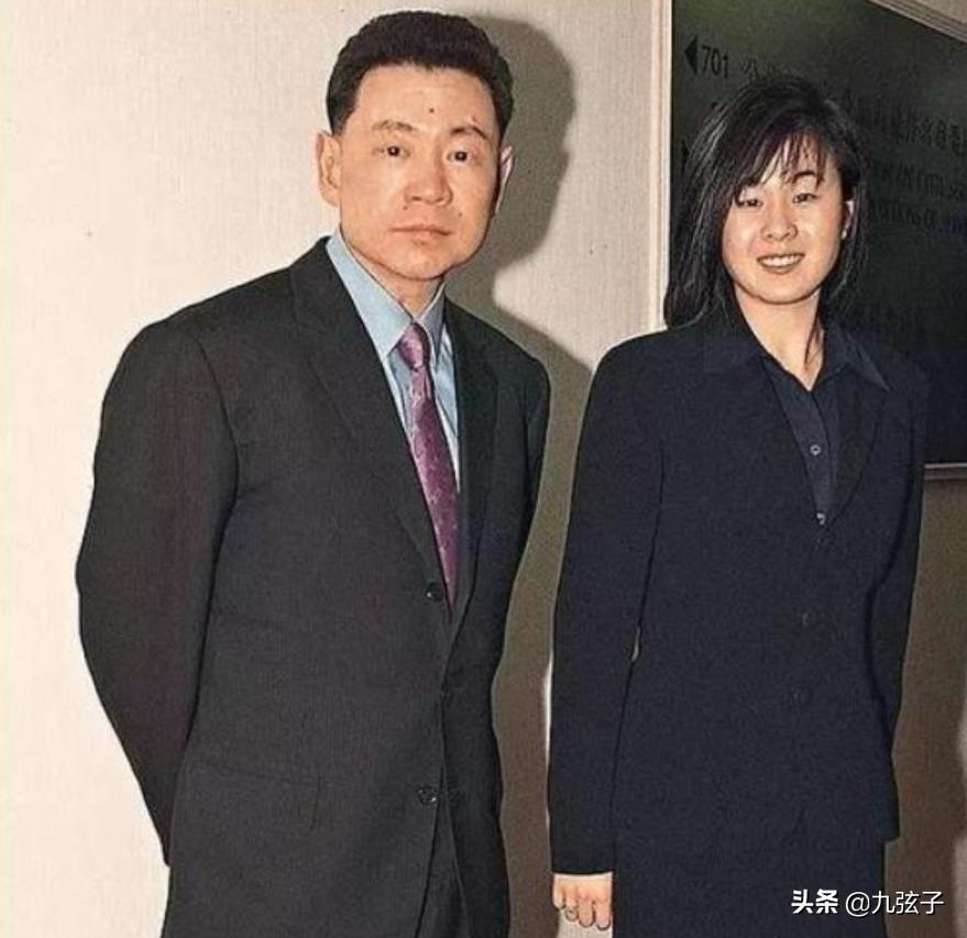 刘銮雄历任女友洪欣,甘比刘銮雄蔡少芬