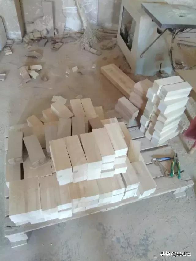 木雕是一门需要技术的艺术，值得尊重