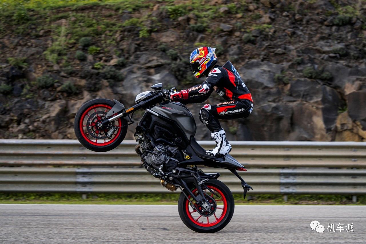 2017款杜卡迪monster821百公里加速,杜卡迪monster2022款什么时候上市