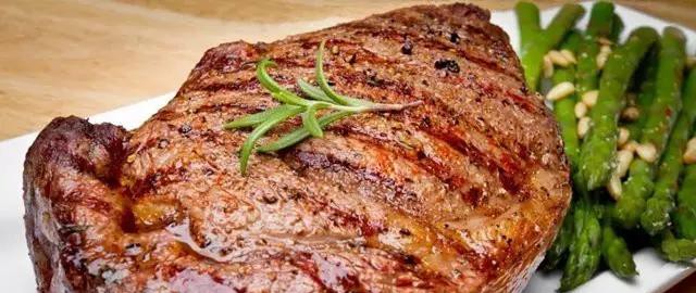 世界顶级牛肉是什么牛,世界最顶级的牛肉视频