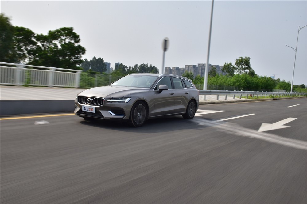 沃尔沃v60试驾,沃尔沃v60山路测试