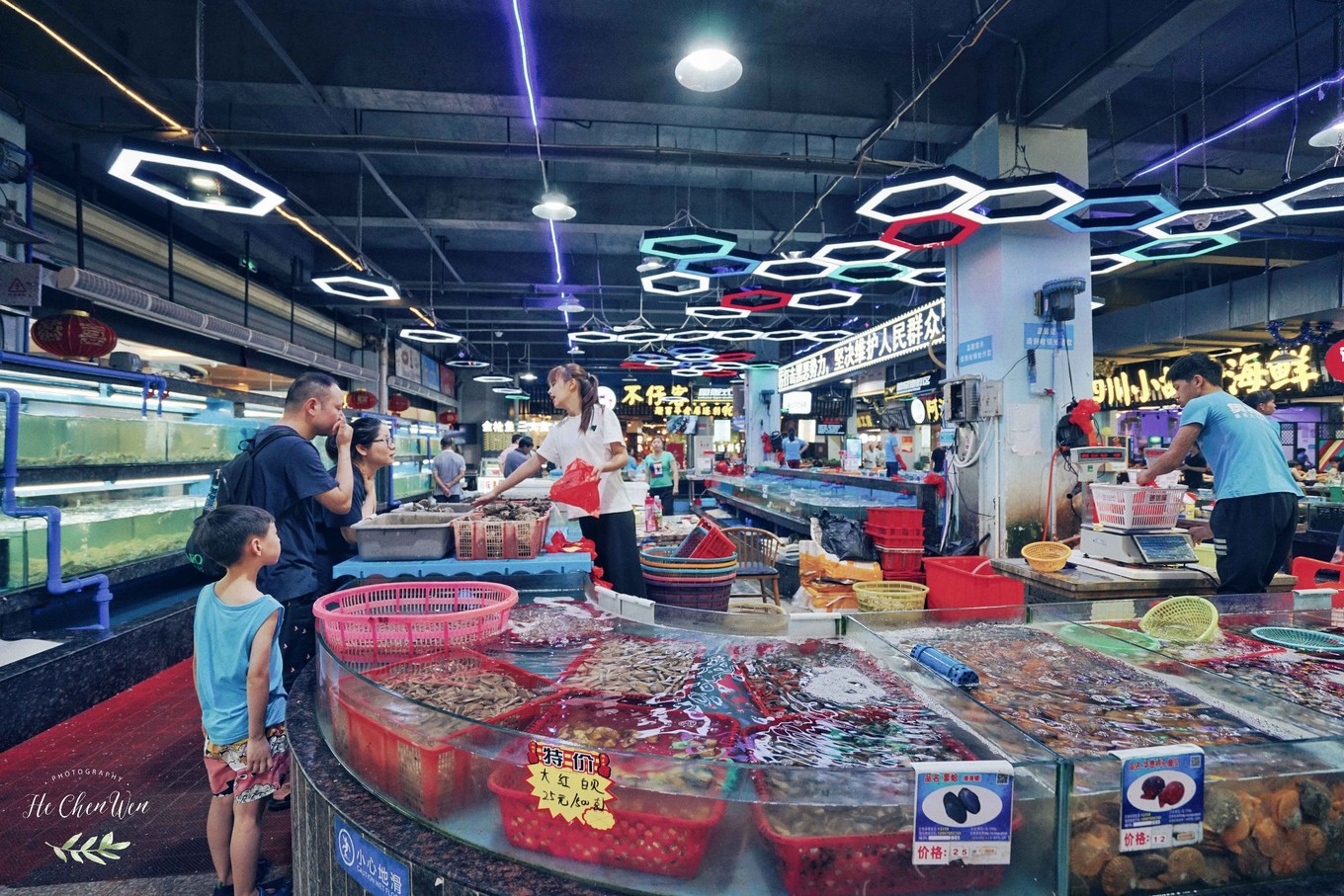 去三亚美食攻略,在三亚夏天要吃海鲜才过瘾