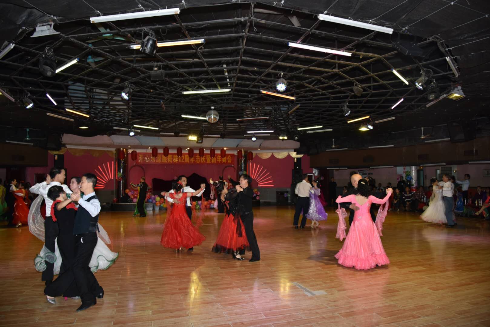 广州传奇舞厅的谢幕,广州传奇表演视频