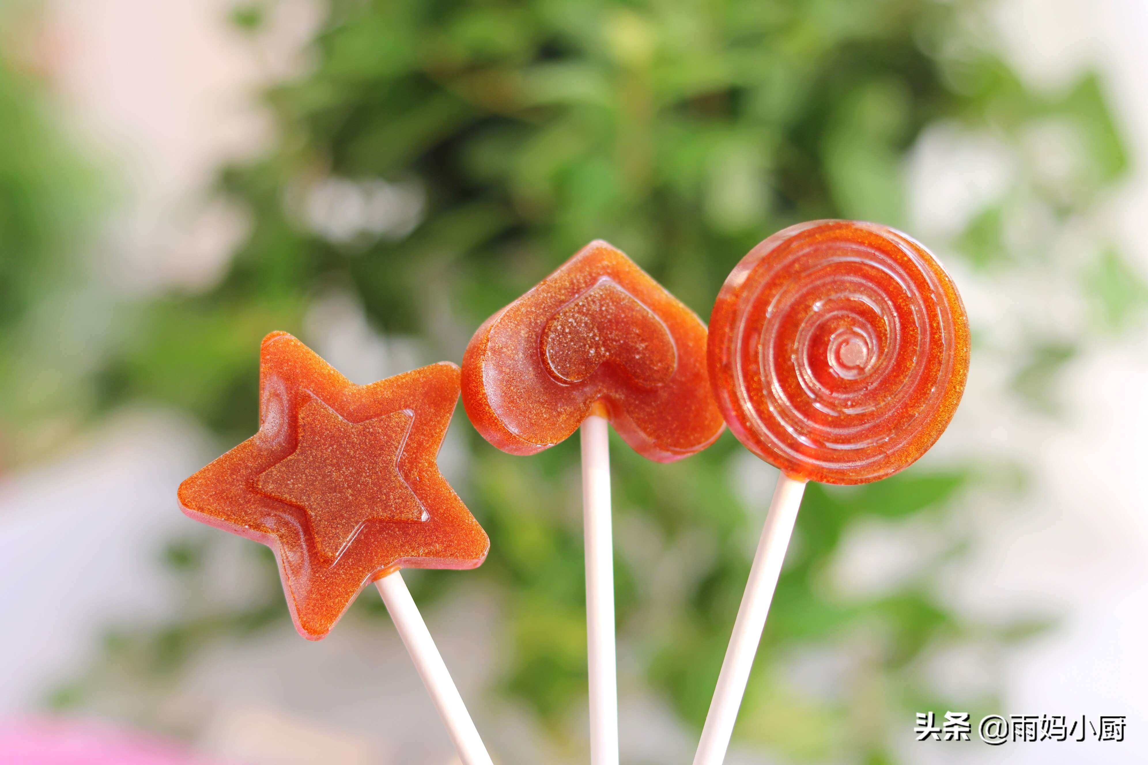 白糖雪梨的正确做法润肺止咳,用雪梨和冰糖做棒棒糖