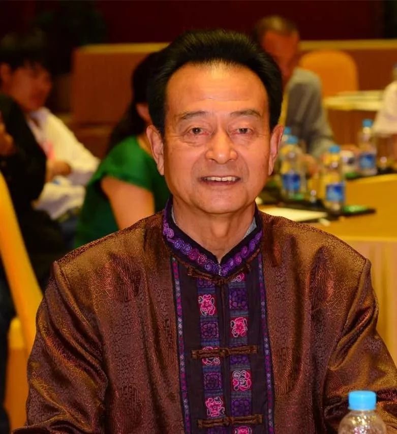 传承与弘扬苗医药,传承苗医