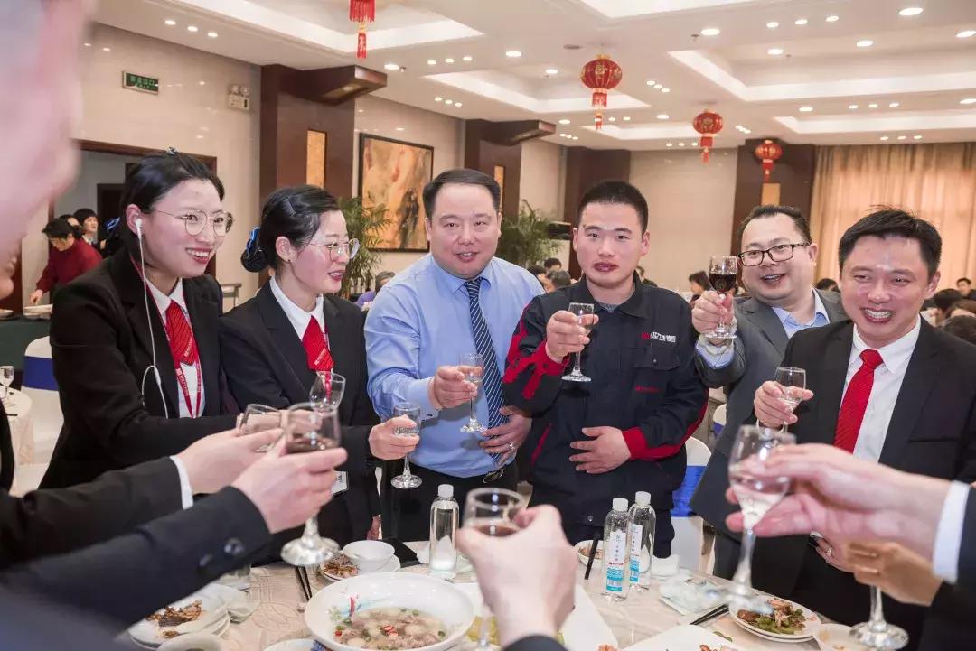 康正汽车集团的现状,康正汽车集团管理中心