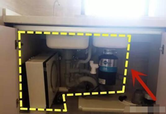 房屋厨房阳台装修方案,客厅角落卧室阳台怎么装修