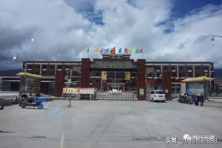 自驾青藏线进藏有多困难？有兴趣的就跟我走一趟逶迤的青藏线吧