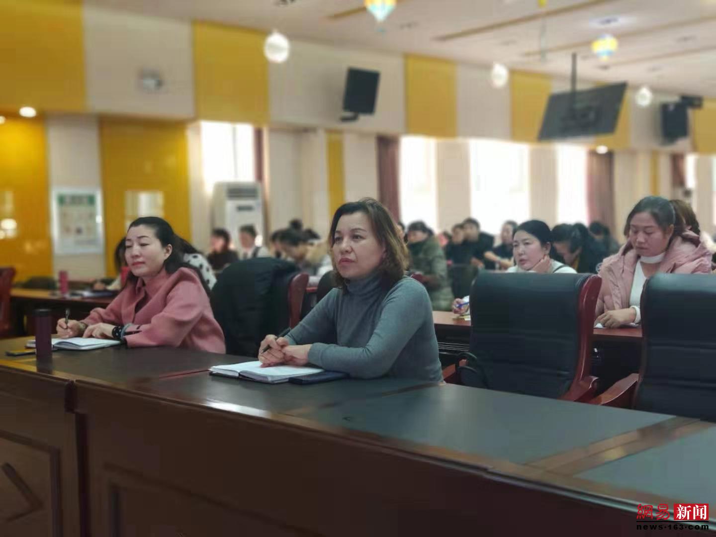 对话“平等思维”做幸福教育者——太原市万柏林区桥西小学