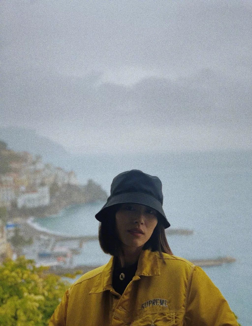 这周女艺人们穿了啥潮流尖儿货刘雯的夹克我先锁了