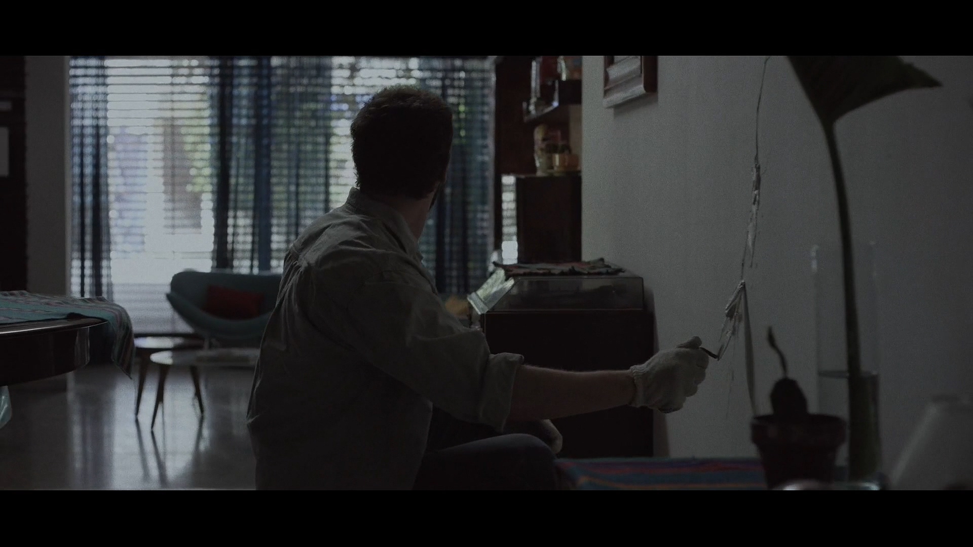 邻居天天半夜装修,邻居大半夜装修吓到了孩子