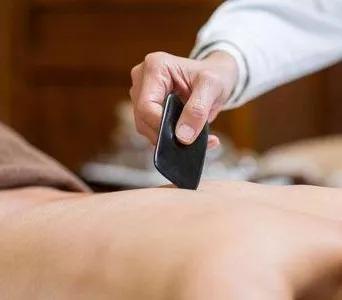 腹胀中医怎么解决,腹胀刮痧推拿