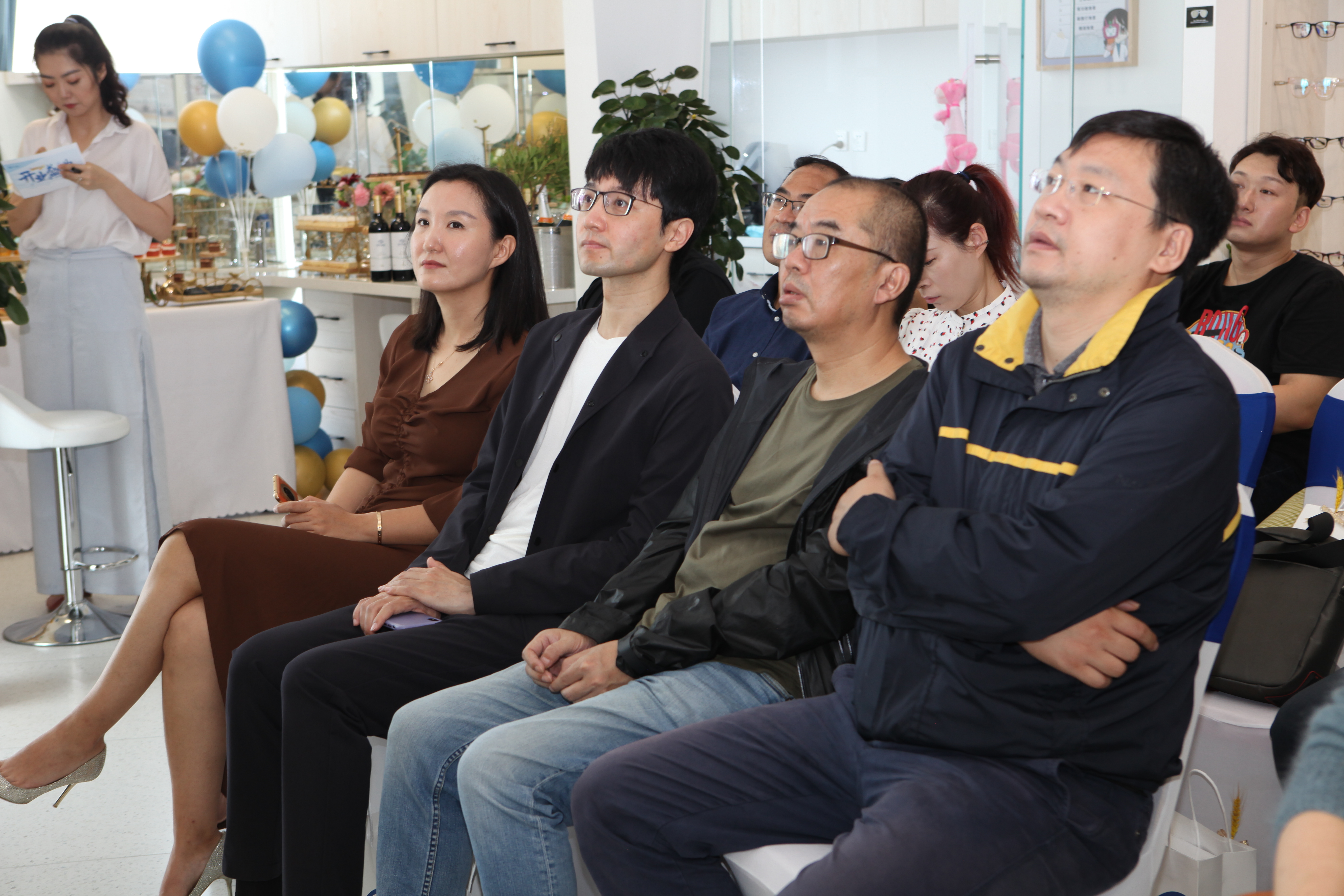 天津佳视得眼镜店,天津佳视眼科