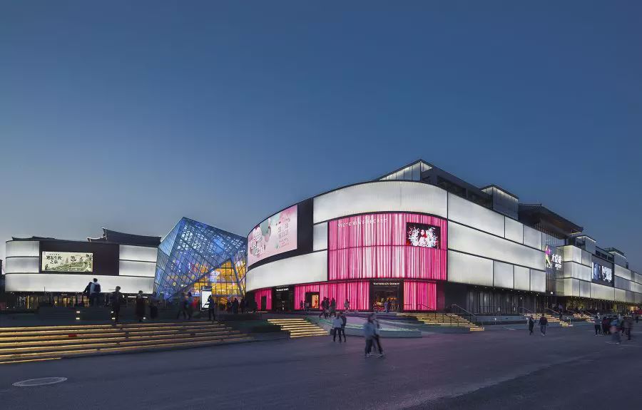 会逛首店，才是曲江最潮的人