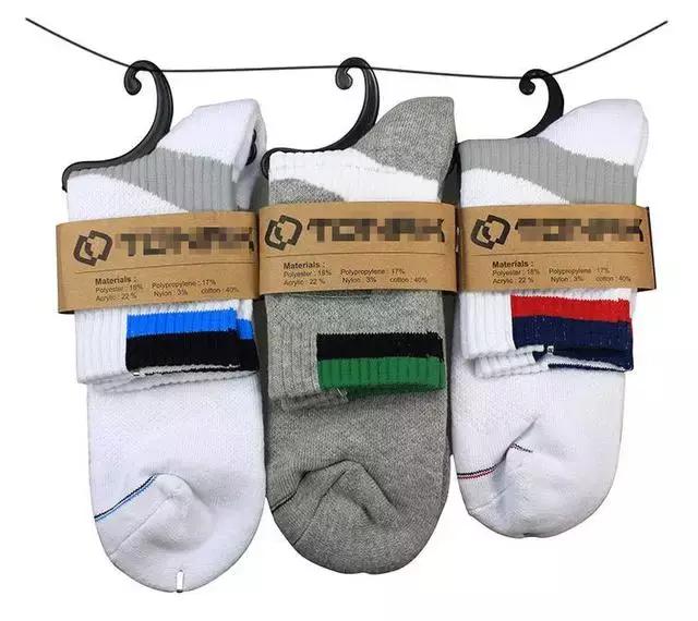 打羽毛球脚底起泡是不是步伐不对,打羽毛球脚底起泡代表什么