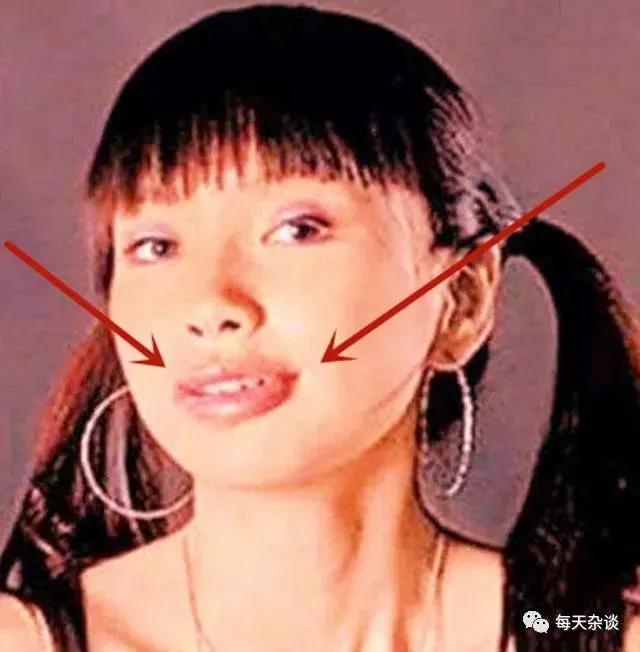 明星不装嫩,杨幂热巴杨紫眼神