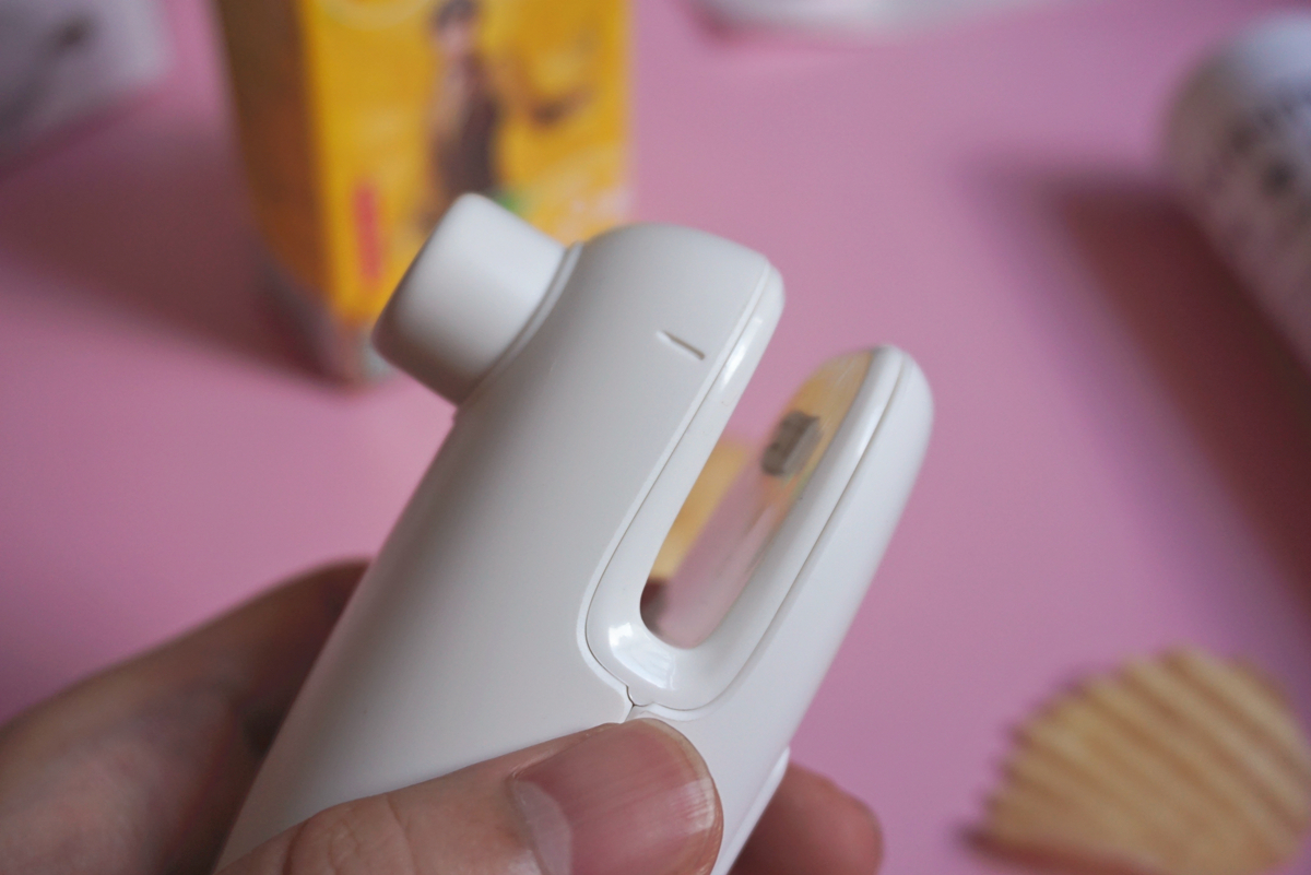 小米有品上架了这款网红生活小帮手：90分便携迷你封口机