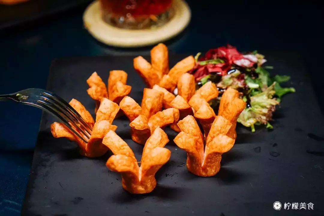 深圳藏在巷子里的酒馆清吧,藏在深圳闹市里的复古小酒馆