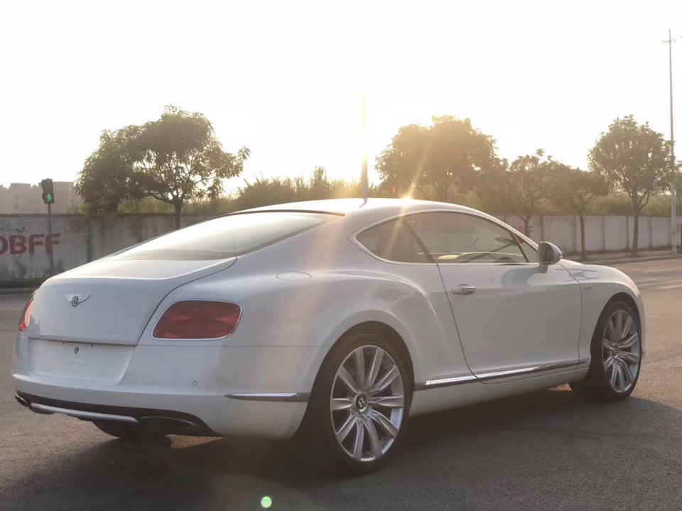 宾利2014款gtspeed,宾利欧陆gtspeed落地